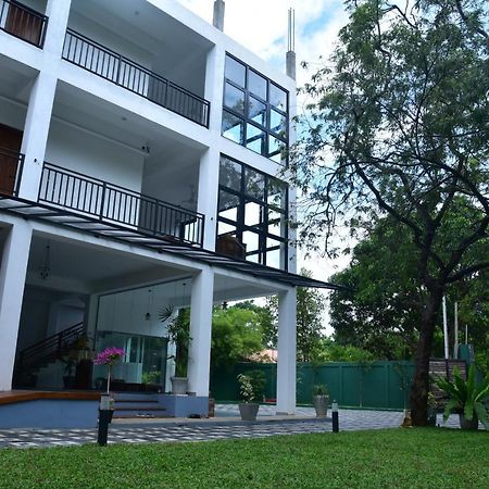 Eden Grand Hotel Dambulla Kültér fotó