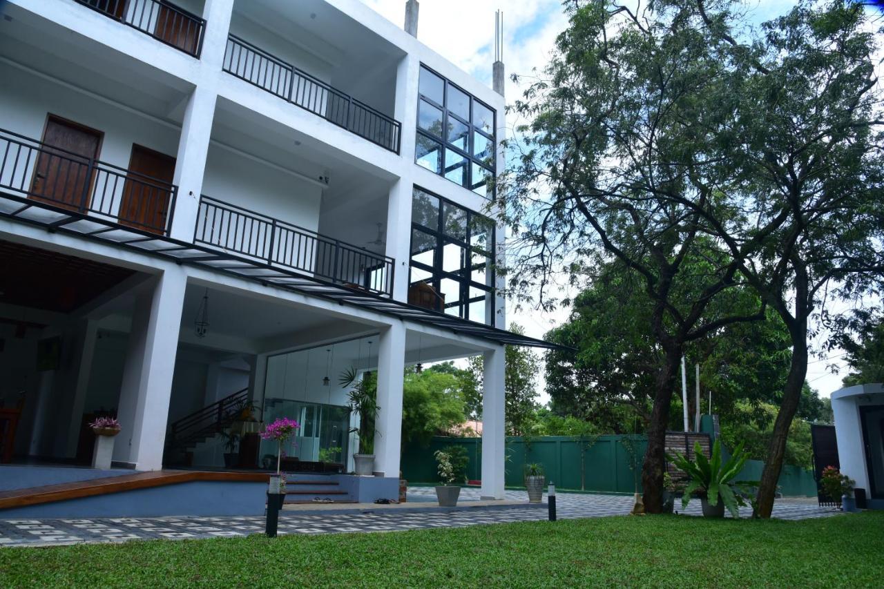 Eden Grand Hotel Dambulla Kültér fotó
