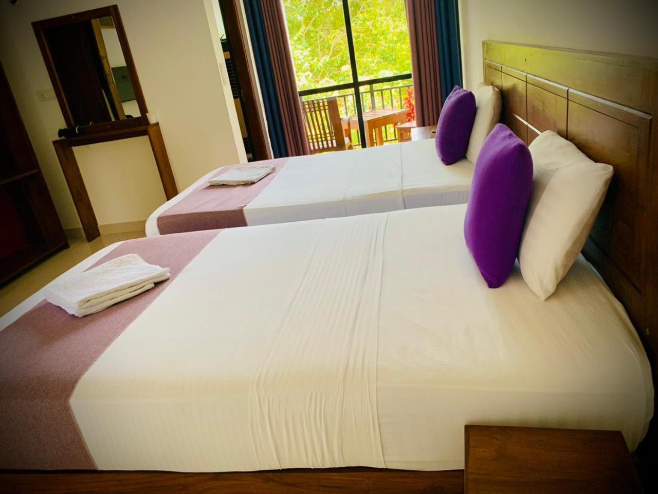 Eden Grand Hotel Dambulla Kültér fotó